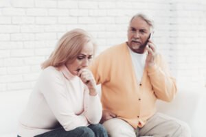 15 Warning Signs of Scams Targeting Seniors