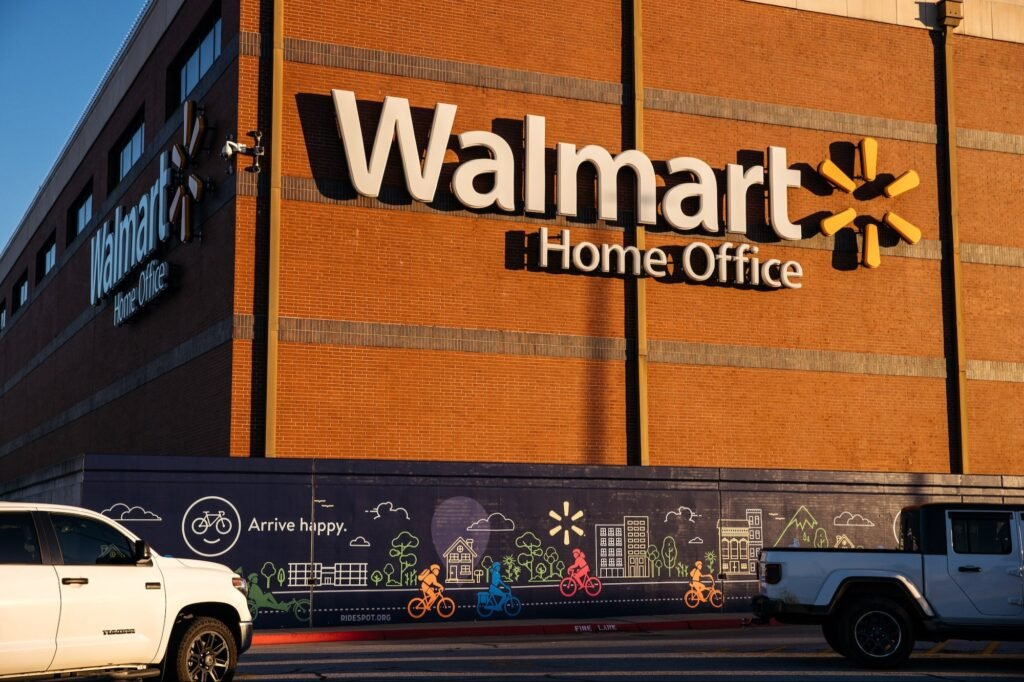 Sam’s Club CTO Quits Over Walmart’s Return-to-Office Mandate