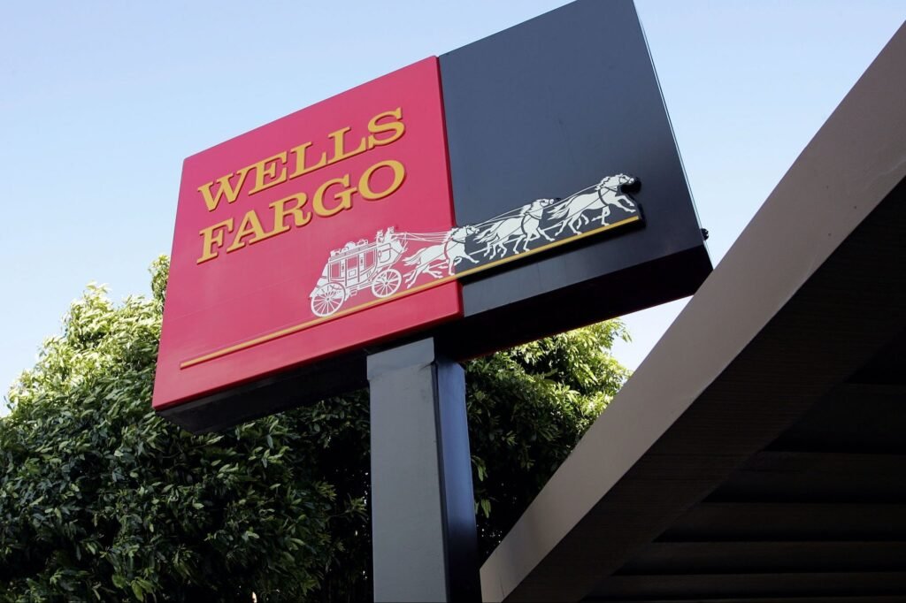 Wells Fargo Worker Who Died at Desk Cause of Death Revealed